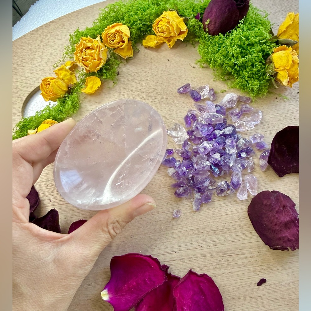 Rose Quartz bowl & Amethyst chips